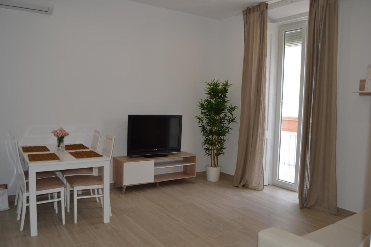Apartamento Lupa 加的斯 外观 照片
